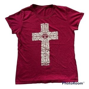 T-SHIRT with design cross, red and beige “I am the resurrection and the life”, S